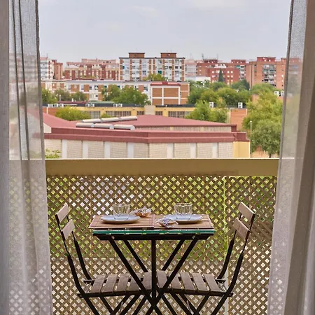Piso Centrico Cerca De La Rivera * Cordoba