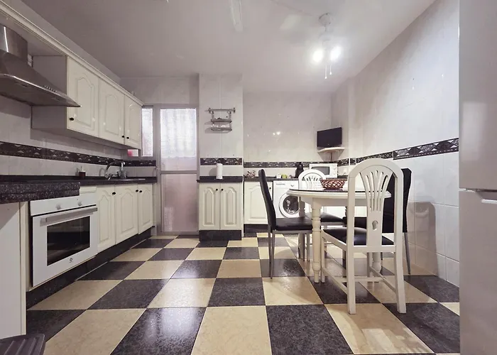 Piso Centrico Cerca De La Rivera *