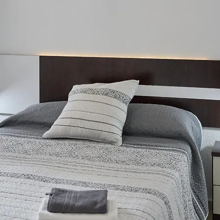 Piso Centrico Cerca De La Rivera *